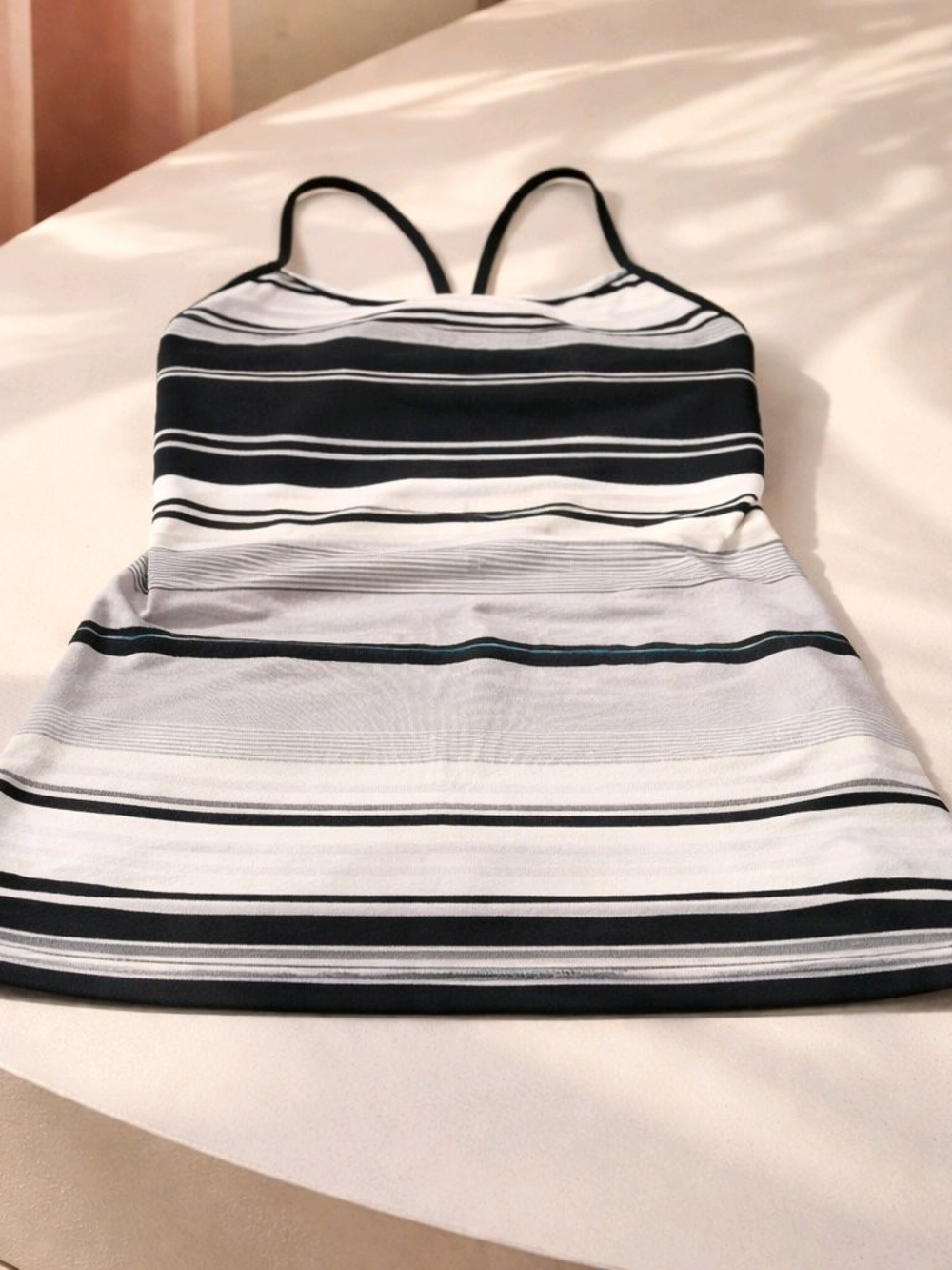 Lululemon Power Y Tank Racerback Luon Lycra Shelf Bra Spaghetti Straps Striped